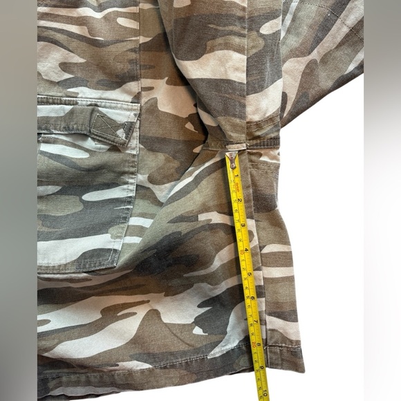 Cabela's Cargo Shorts Durable Outdoor Wear 9” - Picture 14 of 14